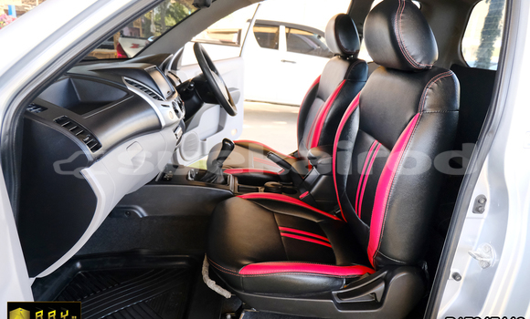 Buy Used Mitsubishi Triton Silver Car in Saraburi in Saraburi Buy Used Mitsubishi Triton Silver Car in Saraburi in Saraburi