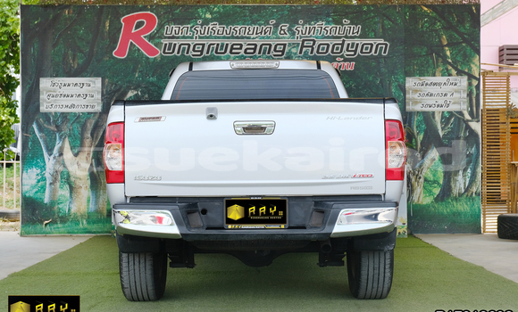 Buy Used Isuzu D-Max Silver Car in Saraburi in Saraburi Buy Used Isuzu D-Max Silver Car in Saraburi in Saraburi