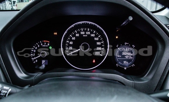 Buy Used Honda HR-V White Car in Bangkok in Bangkok Buy Used Honda HR-V White Car in Bangkok in Bangkok