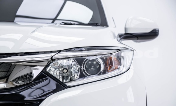 Buy Used Honda HR-V White Car in Bangkok in Bangkok Buy Used Honda HR-V White Car in Bangkok in Bangkok