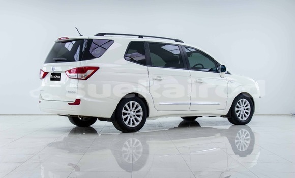 Buy Used SsangYong Stavic White Car in Bangkok in Bangkok Buy Used SsangYong Stavic White Car in Bangkok in Bangkok