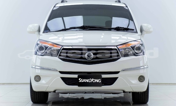 Buy Used SsangYong Stavic White Car in Bangkok in Bangkok Buy Used SsangYong Stavic White Car in Bangkok in Bangkok