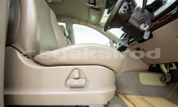 Buy Used SsangYong Stavic White Car in Bangkok in Bangkok Buy Used SsangYong Stavic White Car in Bangkok in Bangkok