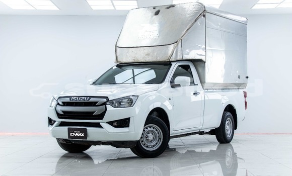 ซื้อ รถมือสอง Isuzu D–MAX ขาว รถยนต์ ใน %{เมือง} ใน กรุงเทพมหานคร