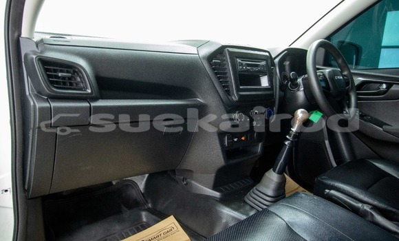 Buy Used Isuzu D–MAX White Car in Bangkok in Bangkok Buy Used Isuzu D–MAX White Car in Bangkok in Bangkok