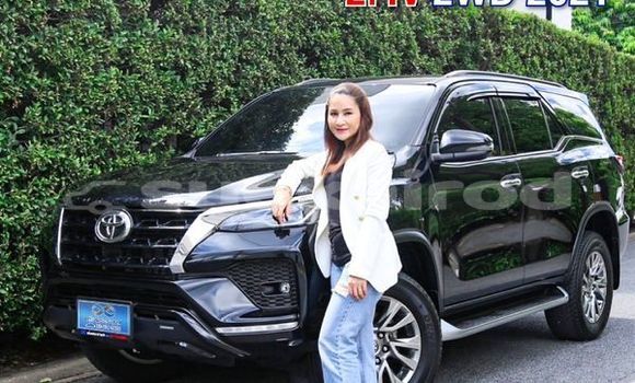 Buy Used Toyota Fortuner Black Car in Bangkok in Bangkok