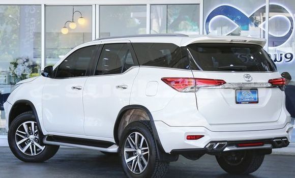 ซื้อ รถมือสอง Toyota Fortuner ขาว รถยนต์ ใน %{เมือง} ใน กรุงเทพมหานคร ซื้อ รถมือสอง Toyota Fortuner ขาว รถยนต์ ใน %{เมือง} ใน กรุงเทพมหานคร