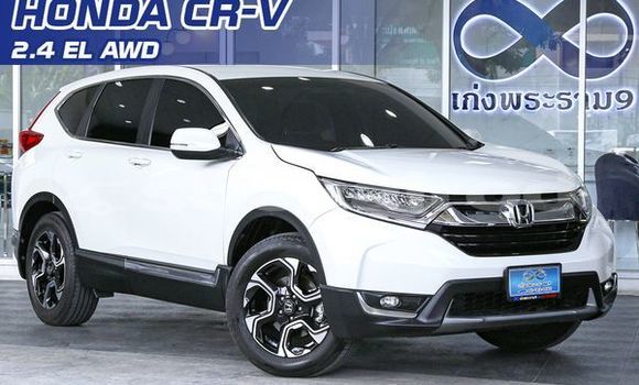 Buy Used Honda CR-V White Car in Bangkok in Bangkok