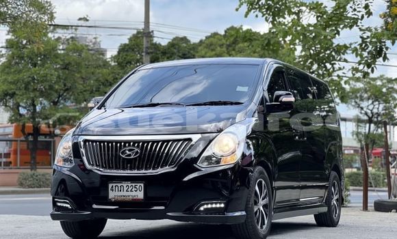 ซื้อ รถมือสอง Hyundai Grand Starex สีดำ รถยนต์ ใน %{เมือง} ใน กรุงเทพมหานคร ซื้อ รถมือสอง Hyundai Grand Starex สีดำ รถยนต์ ใน %{เมือง} ใน กรุงเทพมหานคร