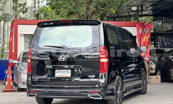 ซื้อ รถมือสอง Hyundai Grand Starex สีดำ รถยนต์ ใน %{เมือง} ใน กรุงเทพมหานคร ซื้อ รถมือสอง Hyundai Grand Starex สีดำ รถยนต์ ใน %{เมือง} ใน กรุงเทพมหานคร