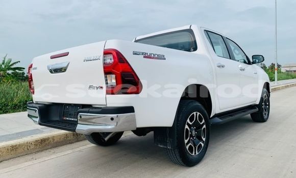 Buy Used Toyota Hiluxe Revo White Car in Bangkok in Bangkok Buy Used Toyota Hiluxe Revo White Car in Bangkok in Bangkok