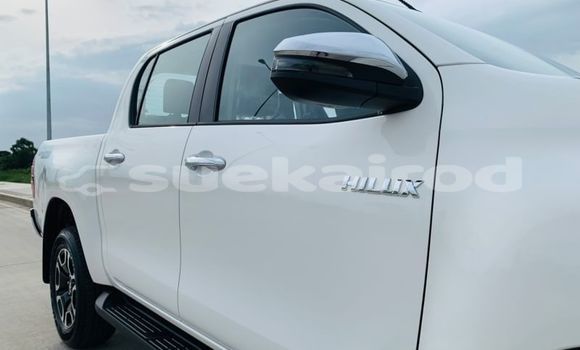 Buy Used Toyota Hiluxe Revo White Car in Bangkok in Bangkok Buy Used Toyota Hiluxe Revo White Car in Bangkok in Bangkok