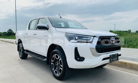 Buy Used Toyota Hiluxe Revo White Car in Bangkok in Bangkok Buy Used Toyota Hiluxe Revo White Car in Bangkok in Bangkok