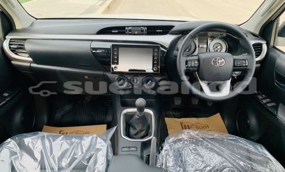 Buy Used Toyota Hiluxe Revo White Car in Bangkok in Bangkok Buy Used Toyota Hiluxe Revo White Car in Bangkok in Bangkok