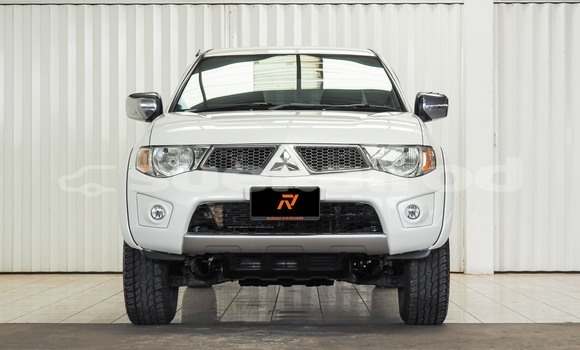 Buy Used Mitsubishi Triton White Car in Bangkok in Bangkok Buy Used Mitsubishi Triton White Car in Bangkok in Bangkok