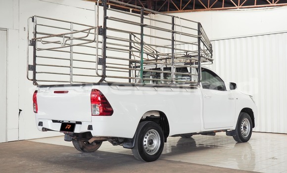 Buy Used Toyota Hiluxe Revo White Car in Bangkok in Bangkok Buy Used Toyota Hiluxe Revo White Car in Bangkok in Bangkok