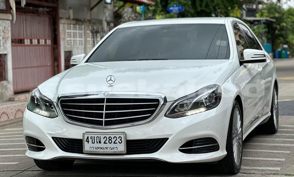 Buy Used Mercedes-Benz E-Classe White Car in Bangkok in Bangkok Buy Used Mercedes-Benz E-Classe White Car in Bangkok in Bangkok