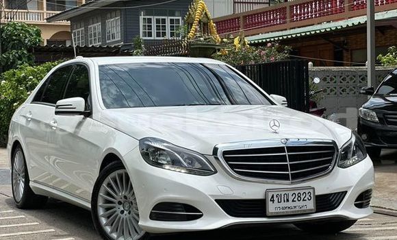 Buy Used Mercedes-Benz E-Classe White Car in Bangkok in Bangkok Buy Used Mercedes-Benz E-Classe White Car in Bangkok in Bangkok