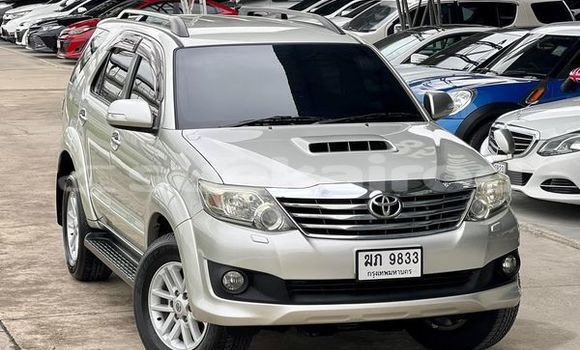 ซื้อ รถมือสอง Toyota Fortuner อื่น ๆ รถยนต์ ใน %{เมือง} ใน กรุงเทพมหานคร