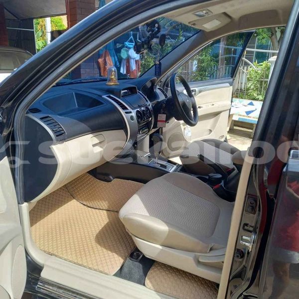 Big with watermark mitsubishi pajero bangkok bangkok 64859