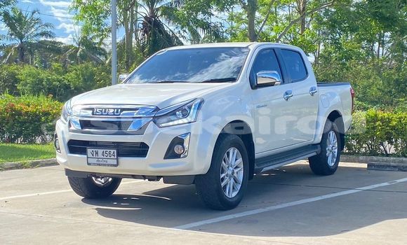 Buy Used Isuzu D-Max White Car in Bangkok in Bangkok Buy Used Isuzu D-Max White Car in Bangkok in Bangkok