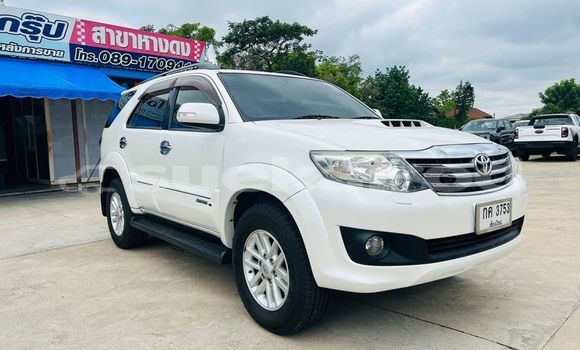 Buy Used Toyota Fortuner White Car in Bangkok in Bangkok Buy Used Toyota Fortuner White Car in Bangkok in Bangkok