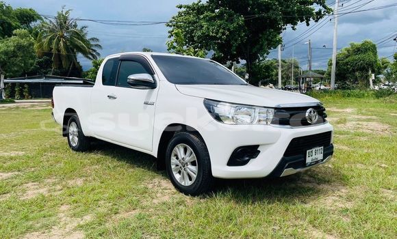 Buy Used Toyota Hiluxe Revo White Car in Bangkok in Bangkok Buy Used Toyota Hiluxe Revo White Car in Bangkok in Bangkok