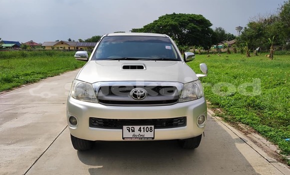 ซื้อ รถมือสอง Toyota Hilux อื่น ๆ รถยนต์ ใน %{เมือง} ใน กรุงเทพมหานคร