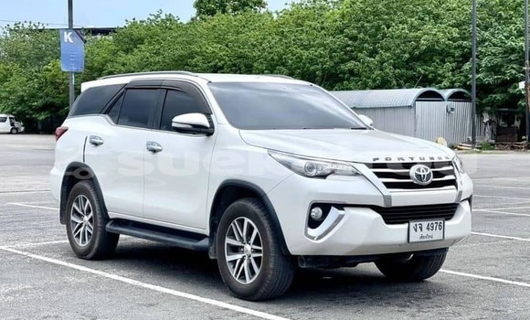 ซื้อ รถมือสอง Toyota Fortuner ขาว รถยนต์ ใน %{เมือง} ใน กรุงเทพมหานคร ซื้อ รถมือสอง Toyota Fortuner ขาว รถยนต์ ใน %{เมือง} ใน กรุงเทพมหานคร