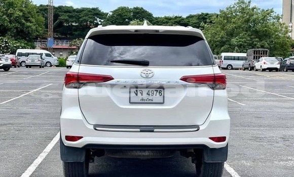 ซื้อ รถมือสอง Toyota Fortuner ขาว รถยนต์ ใน %{เมือง} ใน กรุงเทพมหานคร ซื้อ รถมือสอง Toyota Fortuner ขาว รถยนต์ ใน %{เมือง} ใน กรุงเทพมหานคร