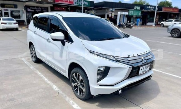 Buy Used Mitsubishi Xpander White Car in Bangkok in Bangkok Buy Used Mitsubishi Xpander White Car in Bangkok in Bangkok