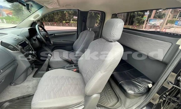 ซื้อ รถมือสอง Chevrolet Colorado สีดำ รถยนต์ ใน %{เมือง} ใน กรุงเทพมหานคร ซื้อ รถมือสอง Chevrolet Colorado สีดำ รถยนต์ ใน %{เมือง} ใน กรุงเทพมหานคร