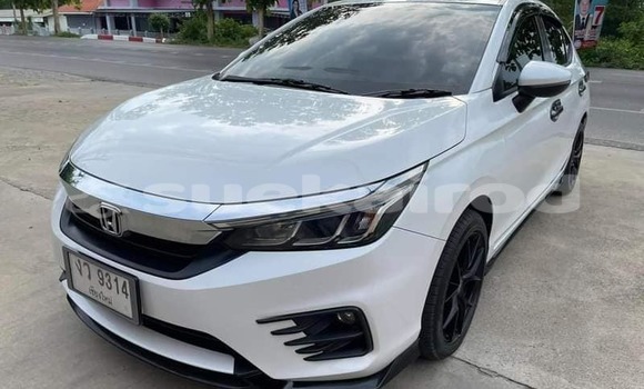 Buy Used Honda City White Car in Bangkok in Bangkok Buy Used Honda City White Car in Bangkok in Bangkok