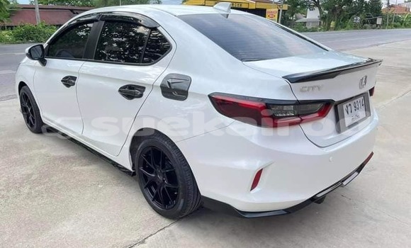 Buy Used Honda City White Car in Bangkok in Bangkok Buy Used Honda City White Car in Bangkok in Bangkok