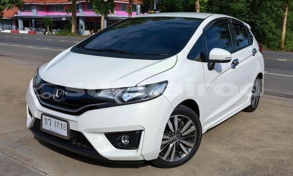 ซื้อ รถมือสอง Honda Jazz ขาว รถยนต์ ใน %{เมือง} ใน กรุงเทพมหานคร ซื้อ รถมือสอง Honda Jazz ขาว รถยนต์ ใน %{เมือง} ใน กรุงเทพมหานคร