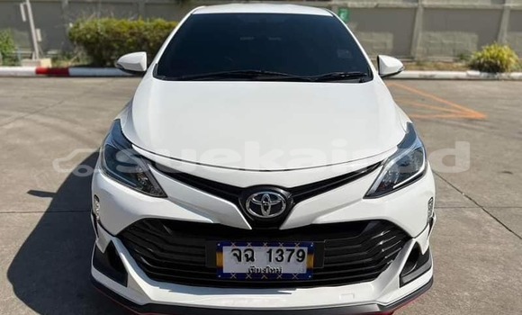 ซื้อ รถมือสอง Toyota Vios ขาว รถยนต์ ใน %{เมือง} ใน กรุงเทพมหานคร