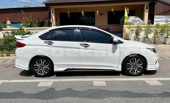 Buy Used Honda City White Car in Bangkok in Bangkok Buy Used Honda City White Car in Bangkok in Bangkok