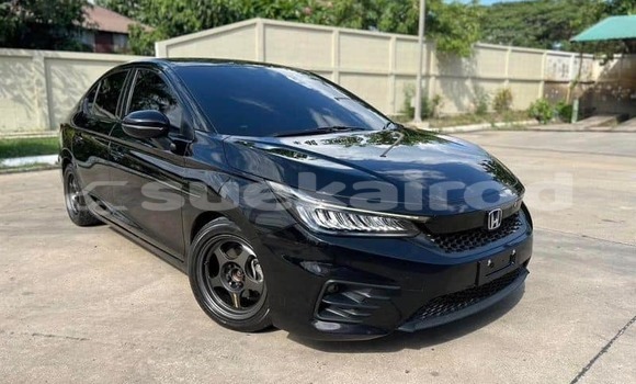 ซื้อ รถมือสอง Honda City สีดำ รถยนต์ ใน %{เมือง} ใน กรุงเทพมหานคร