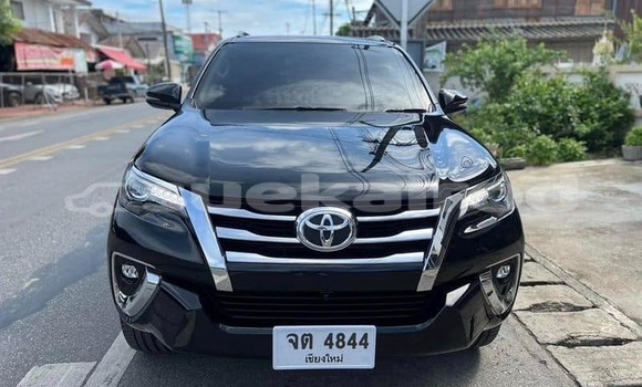 Buy Used Toyota Fortuner Black Car in Bangkok in Bangkok