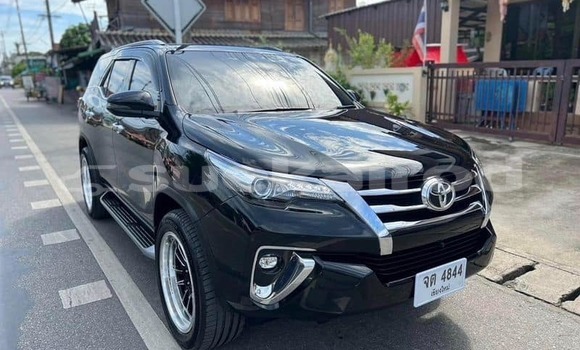 ซื้อ รถมือสอง Toyota Fortuner สีดำ รถยนต์ ใน %{เมือง} ใน กรุงเทพมหานคร ซื้อ รถมือสอง Toyota Fortuner สีดำ รถยนต์ ใน %{เมือง} ใน กรุงเทพมหานคร