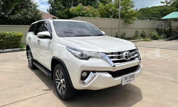 ซื้อ รถมือสอง Toyota Fortuner ขาว รถยนต์ ใน %{เมือง} ใน กรุงเทพมหานคร ซื้อ รถมือสอง Toyota Fortuner ขาว รถยนต์ ใน %{เมือง} ใน กรุงเทพมหานคร