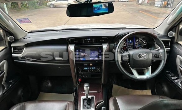 ซื้อ รถมือสอง Toyota Fortuner ขาว รถยนต์ ใน %{เมือง} ใน กรุงเทพมหานคร ซื้อ รถมือสอง Toyota Fortuner ขาว รถยนต์ ใน %{เมือง} ใน กรุงเทพมหานคร