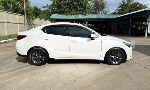 ซื้อ รถมือสอง Mazda 2 ขาว รถยนต์ ใน %{เมือง} ใน กรุงเทพมหานคร ซื้อ รถมือสอง Mazda 2 ขาว รถยนต์ ใน %{เมือง} ใน กรุงเทพมหานคร