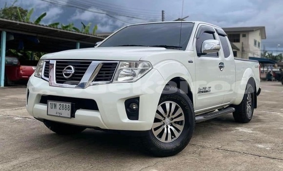 Buy Used Nissan Navara White Car in Bangkok in Bangkok Buy Used Nissan Navara White Car in Bangkok in Bangkok
