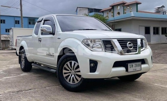 Buy Used Nissan Navara White Car in Bangkok in Bangkok Buy Used Nissan Navara White Car in Bangkok in Bangkok