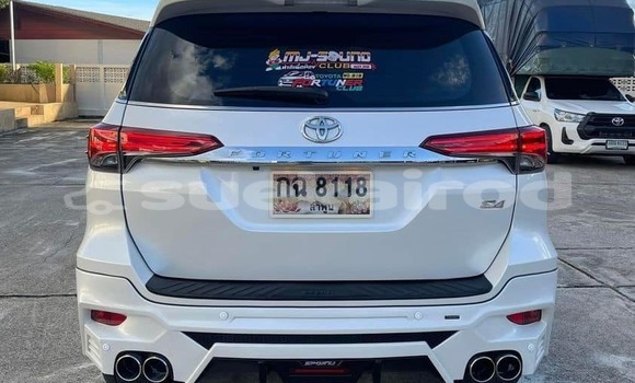 ซื้อ รถมือสอง Toyota Fortuner ขาว รถยนต์ ใน %{เมือง} ใน กรุงเทพมหานคร ซื้อ รถมือสอง Toyota Fortuner ขาว รถยนต์ ใน %{เมือง} ใน กรุงเทพมหานคร