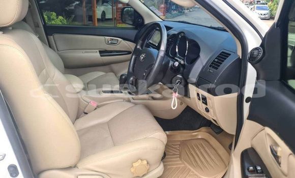 ซื้อ รถมือสอง Toyota Fortuner ขาว รถยนต์ ใน %{เมือง} ใน กรุงเทพมหานคร ซื้อ รถมือสอง Toyota Fortuner ขาว รถยนต์ ใน %{เมือง} ใน กรุงเทพมหานคร