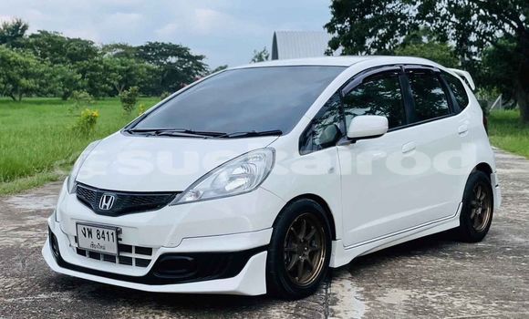 ซื้อ รถมือสอง Honda Jazz ขาว รถยนต์ ใน %{เมือง} ใน กรุงเทพมหานคร ซื้อ รถมือสอง Honda Jazz ขาว รถยนต์ ใน %{เมือง} ใน กรุงเทพมหานคร