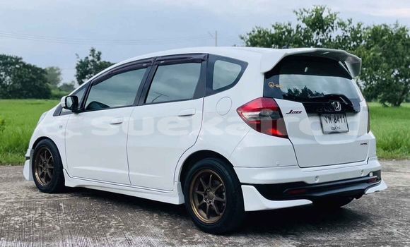 ซื้อ รถมือสอง Honda Jazz ขาว รถยนต์ ใน %{เมือง} ใน กรุงเทพมหานคร ซื้อ รถมือสอง Honda Jazz ขาว รถยนต์ ใน %{เมือง} ใน กรุงเทพมหานคร