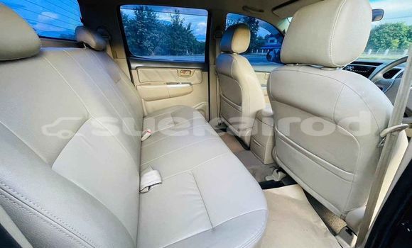 ซื้อ รถมือสอง Toyota Hiluxe VIGO สีดำ รถยนต์ ใน %{เมือง} ใน กรุงเทพมหานคร ซื้อ รถมือสอง Toyota Hiluxe VIGO สีดำ รถยนต์ ใน %{เมือง} ใน กรุงเทพมหานคร